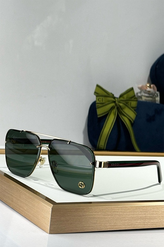 Солнцезащитные очки Gucci GG