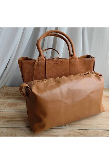 Замшевая сумка-тоут Bottega Veneta Arco Medium 36x25 см - Beige   