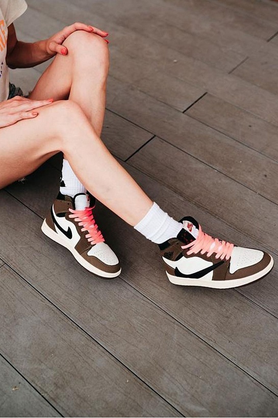 Кроссовки Nike Air Jordan 1 High x Travis Scott "Cactus Jack"