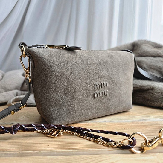 Замшевая сумка MIU MIU 22x14 см