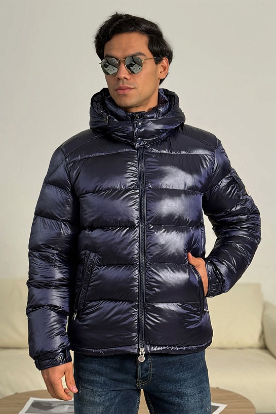 Тёмно-синий пуховик Moncler Maya logo-patch