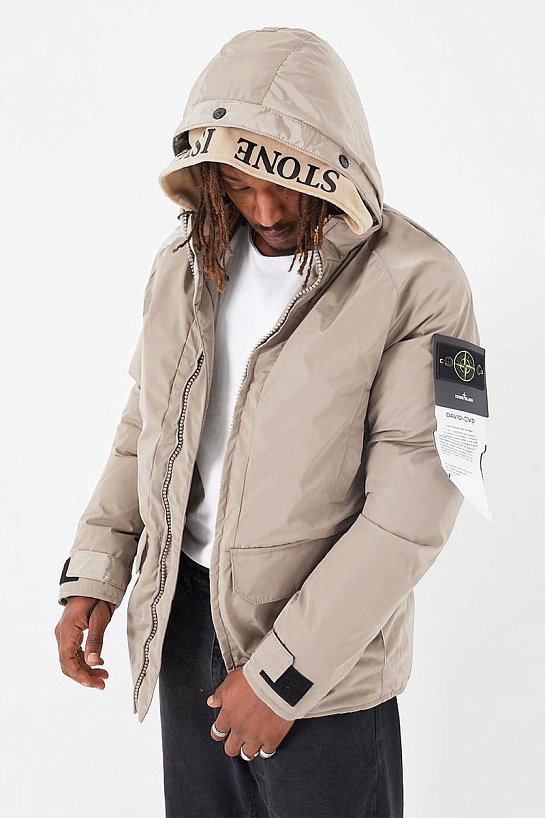 Парка бежевого цвета Stone Island compass-patch
