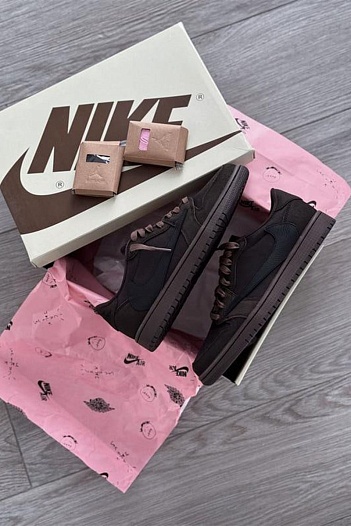 Кроссовки Travis Scott x Nike Air Jordan 1 Low "Velvet Brown"   
