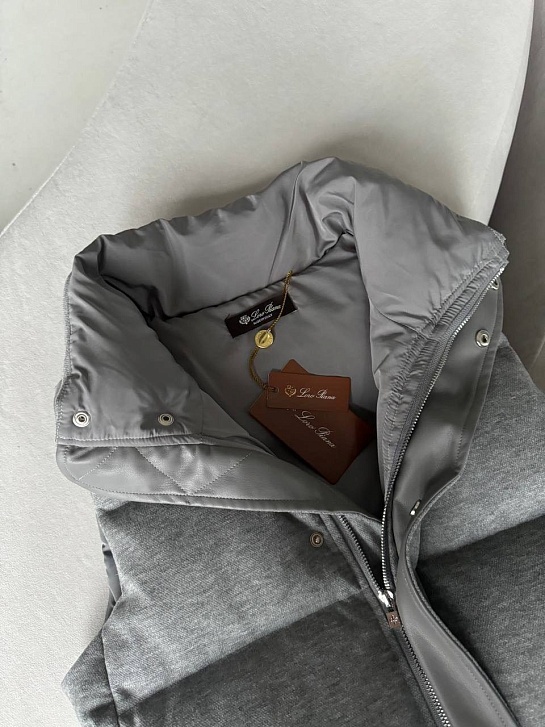 Женская серая жилетка Loro Piana