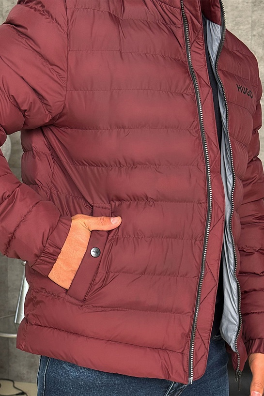Мужская бордовая куртка Hugo Boss