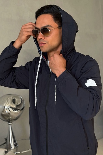 Тёмно-синяя ветровка Moncler Carles logo-patch   