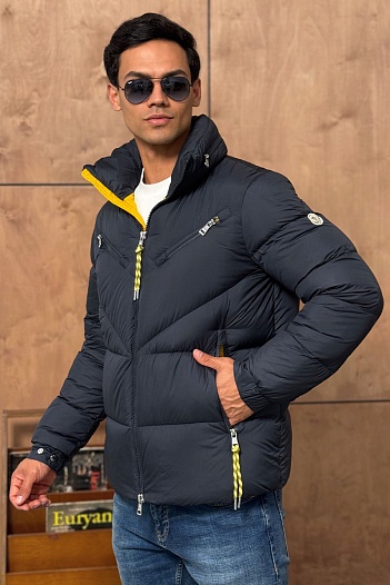 Мужской тёмно-синий пуховик Moncler Katmai   