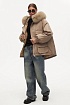 Женский бежевый пуховик с натуральным мехом Max Mara