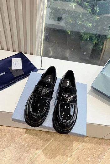 Женские кожаные лоферы Prada Premium - Black   