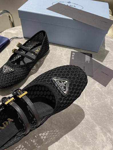 Женские сетчатые балетки Prada чёрного цвета   
