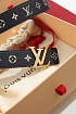 Чёрный кожаный ремень Louis Vuitton