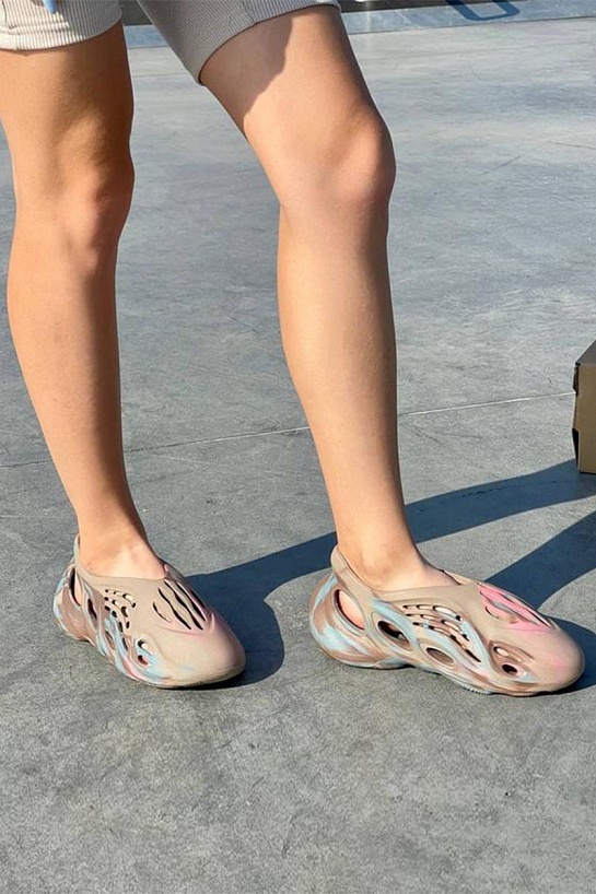 Кроссовки Adidas Yeezy Foam Runner MX Sand Grey