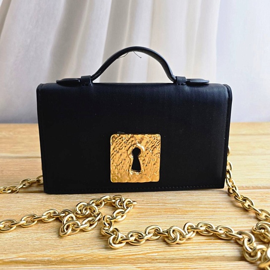 Кожаная сумка Schiaparelli 19x11 см