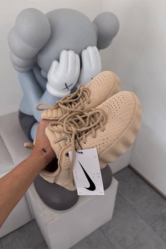 Кроссовки Nike Mind 002 