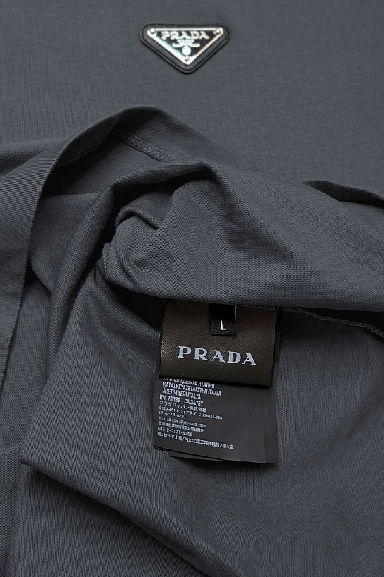 Мужская футболка Prada logo-plaque - Grey