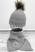 Комплект из шапки и шарфа серого цвета Moncler logo-patch