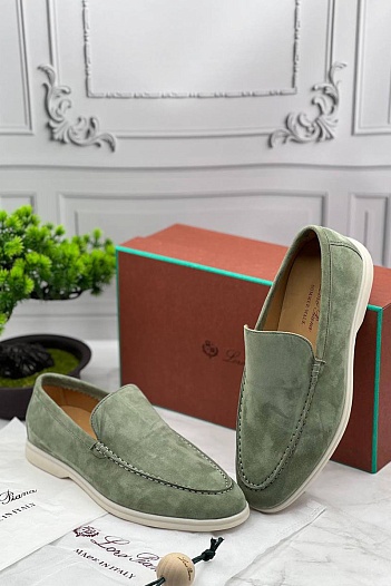 Мужские замшевые лоферы Loro Piana серо-зелёного цвета   