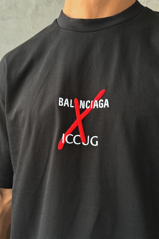 Чёрная оверсайз футболка Balenciaga Collaboration