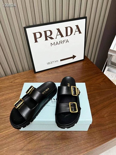 Женские кожаные сандалии Prada   