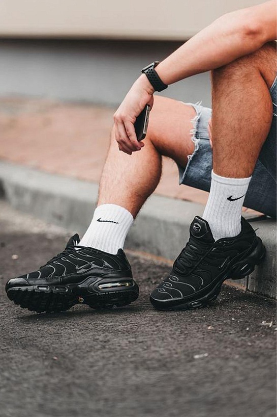 Кроссовки Nike Air Max Plus "Triple Black"