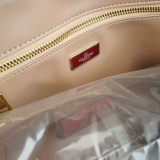 Женская сумка Valentino One Stud 32x29x18 см (2 расцветки)