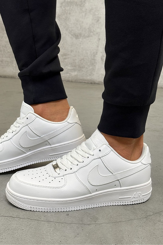 Чёрные спортивные штаны Armani Exchange red embroidery