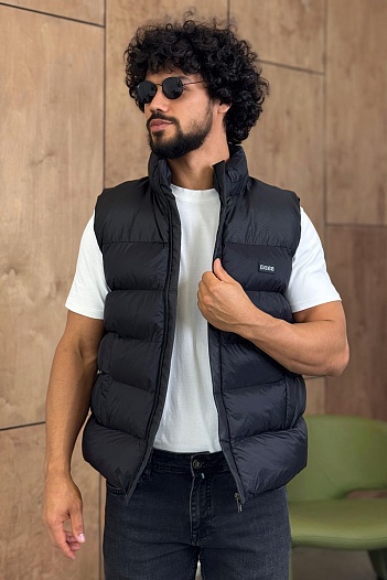 Мужской чёрный жилет Hugo Boss   