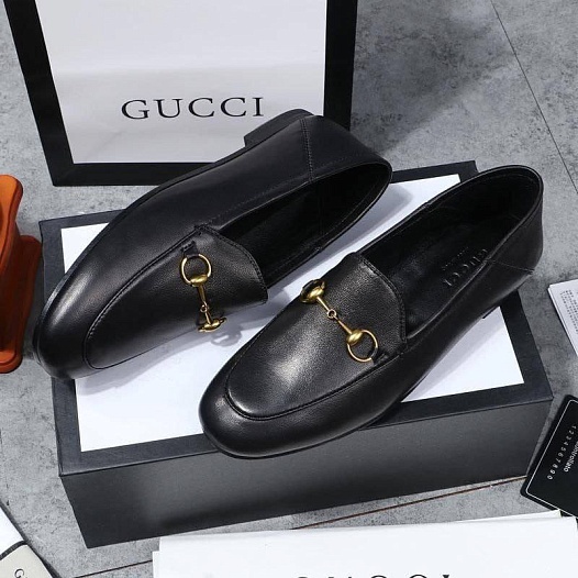 Женские кожаные лоферы Gucci  GG Horsebit - Black   