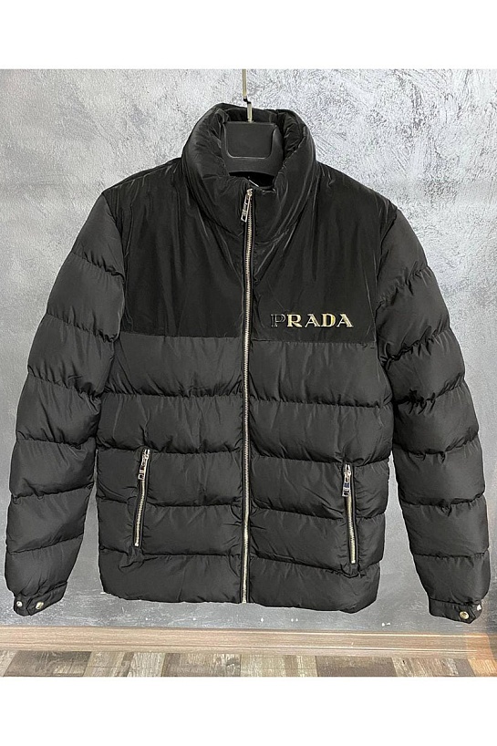 Мужская утеплённая куртка Prada чёрного цвета