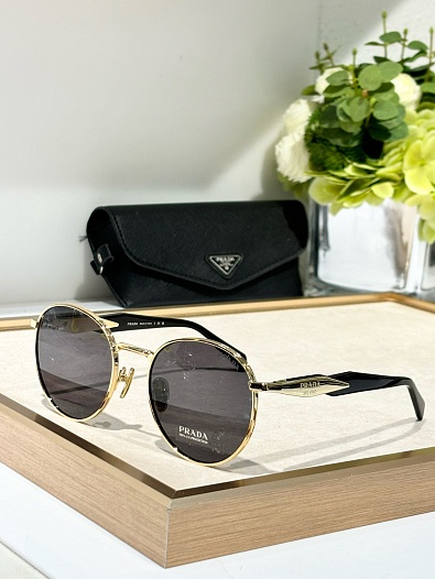 Солнцезащитные очки Prada Loden Lenses   