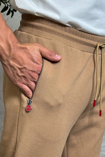Спортивные штаны Kiton бежевого цвета   
