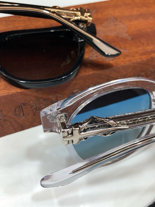 Солнцезащитные очки Chrome Hearts