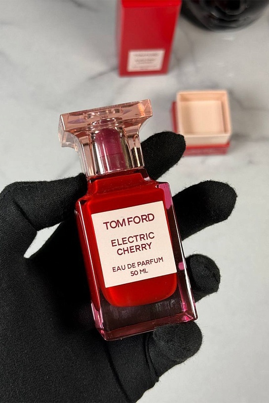 Парфюмерная вода Tom Ford Electric Cherry (50 мл)