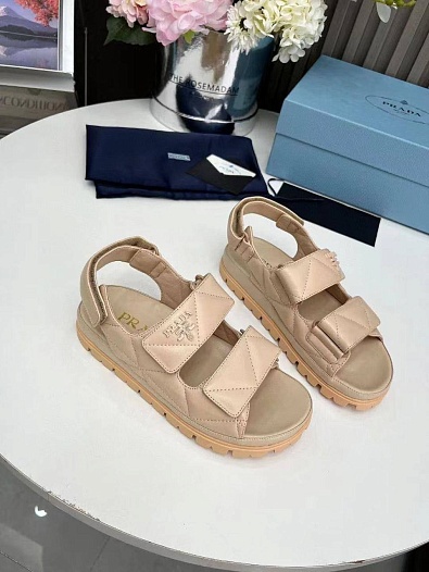 Женские сандалии Prada Monolith - Beige   