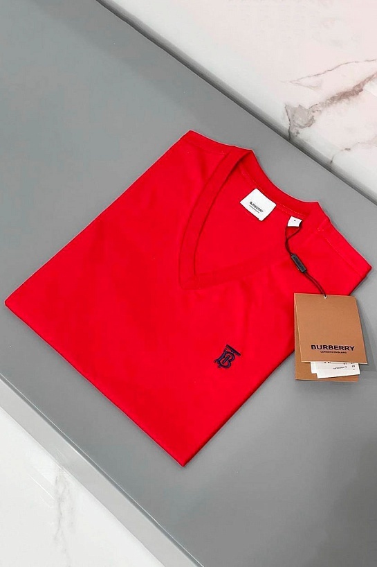 Бордовая футболка Burberry Monogram Motif V-neck