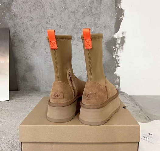 Женские ботинки UGG Deeper - Brown   