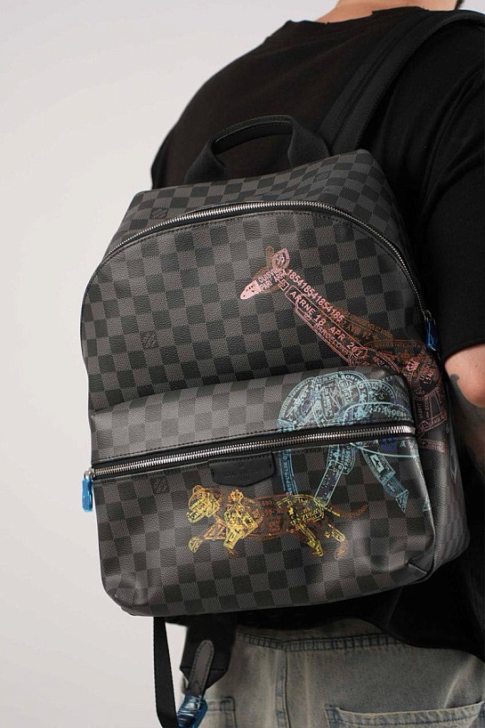 Кожаный рюкзак Louis Vuitton Discovery Damier Graphite 37x40x20 см