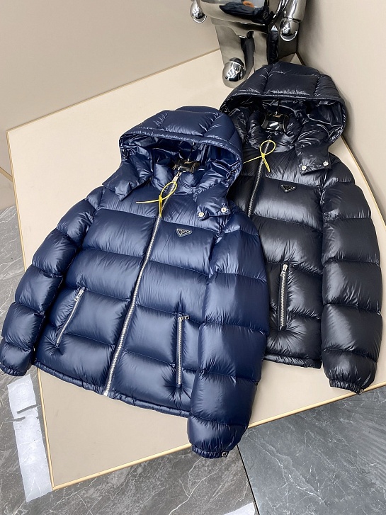 Мужской пуховик Prada logo-plaque - Black