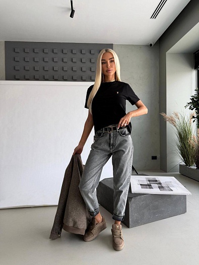 Женская базовая футболка Ami чёрного цвета premium   