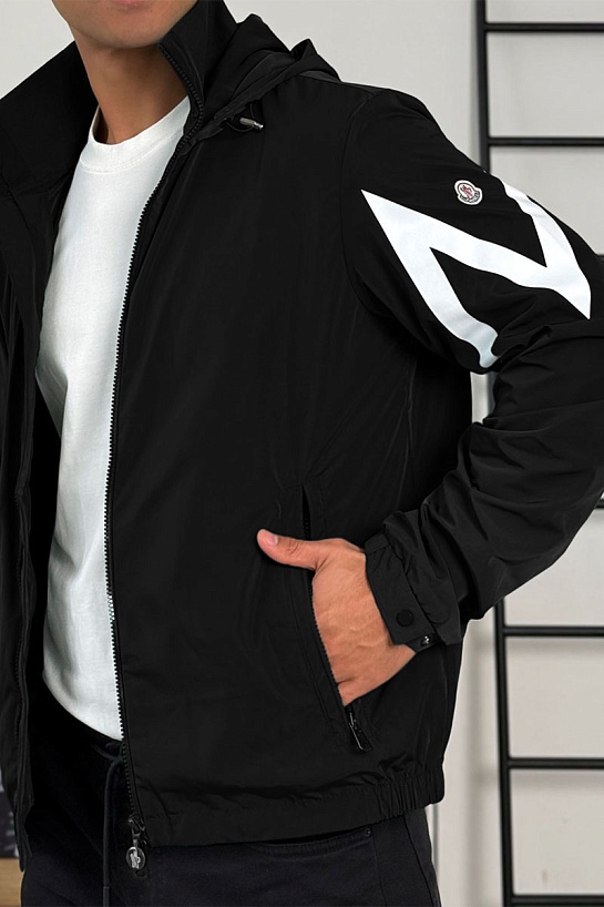 Мужская чёрная ветровка Moncler Fetuque