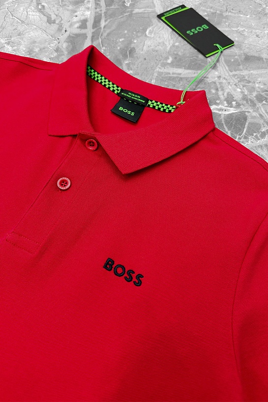 Мужское поло Hugo Boss красного цвета