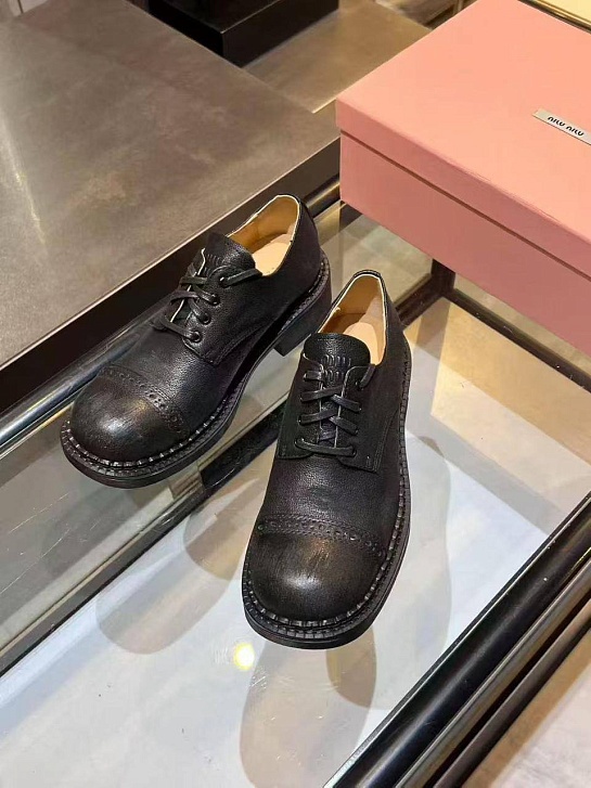 Женские кожаные ботинки дерби MIU MIU