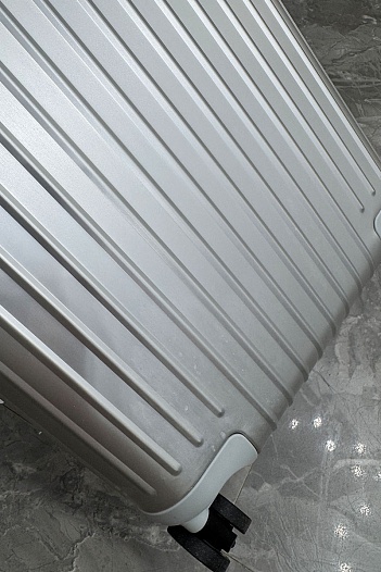 Чемодан Rimowa Aluminum S Premium 54x36x23 см   