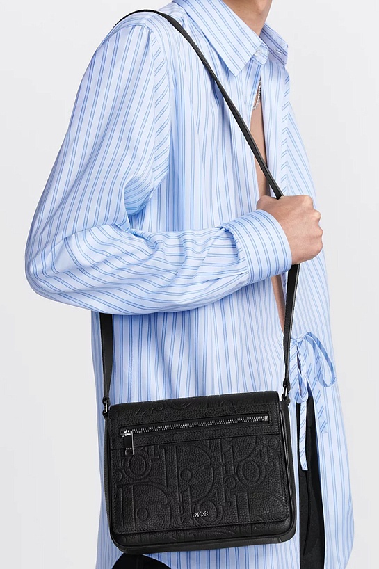 Кожаная чёрная сумка Dior Gravity 20x16 см