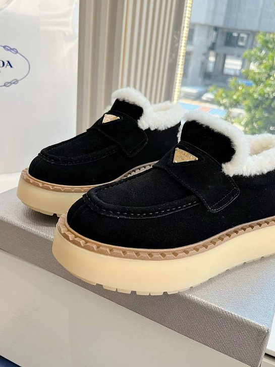 Женские меховые лоферы Prada Suede Premium - Black