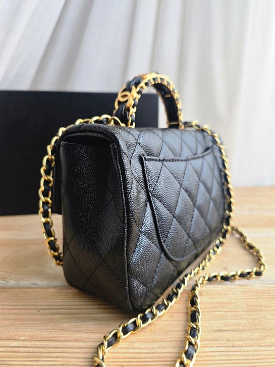 Кожаная сумка Chanel Burgundy Quilted 20x13 см