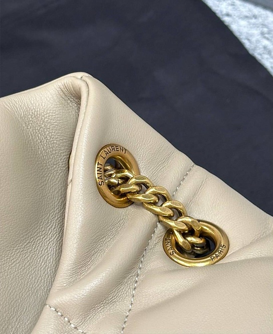 Женская кожаная сумка Yves Saint Laurent Loulou Premium 28x17x9 см - Beige