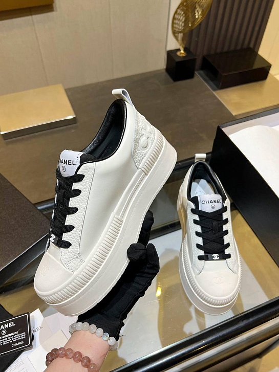 Женские кожаные кроссовки Chanel premium