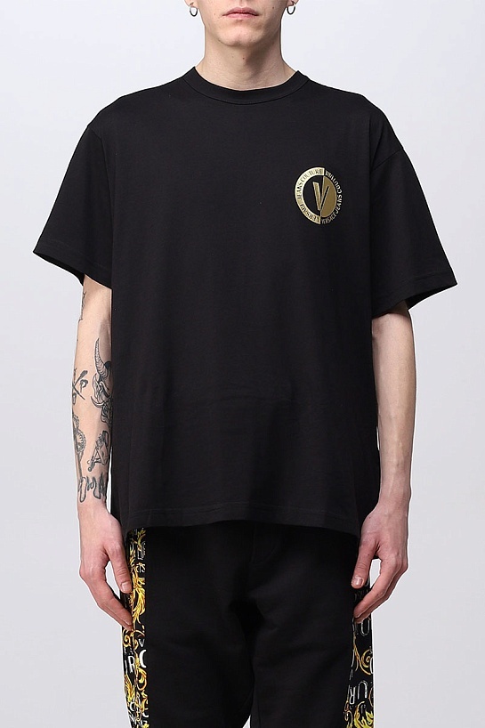 Мужская чёрная футболка Versace Jeans Couture V-emblem