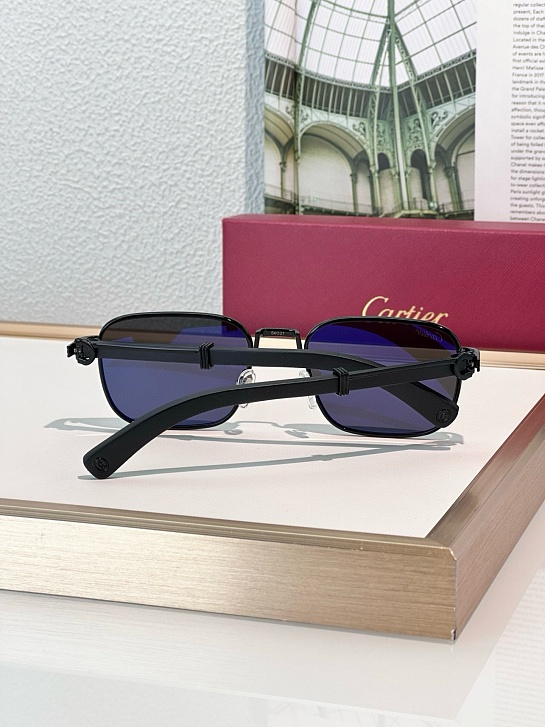 Солнцезащитные очки Cartier